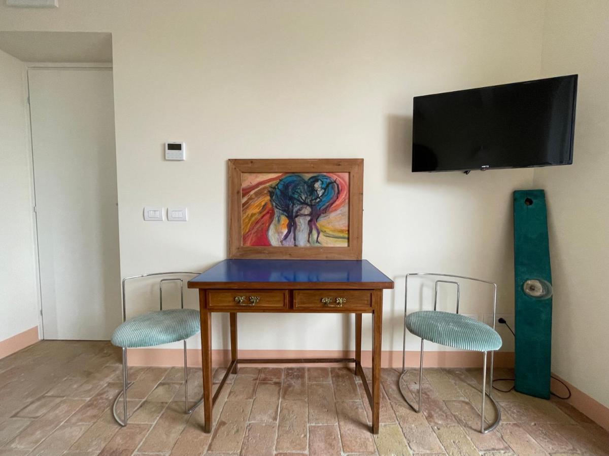Pioppi Neri R&B Bed & Breakfast Felino Bagian luar foto