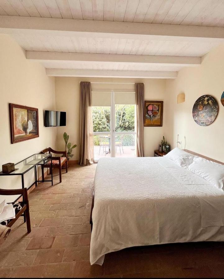 Pioppi Neri R&B Bed & Breakfast Felino Bagian luar foto